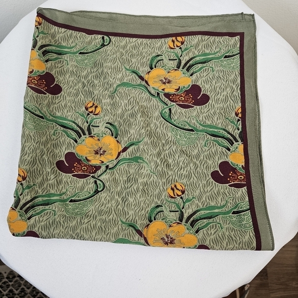 ELAINE GOLD 100% Silk Floral Square Scarf - Picture 2 of 5
